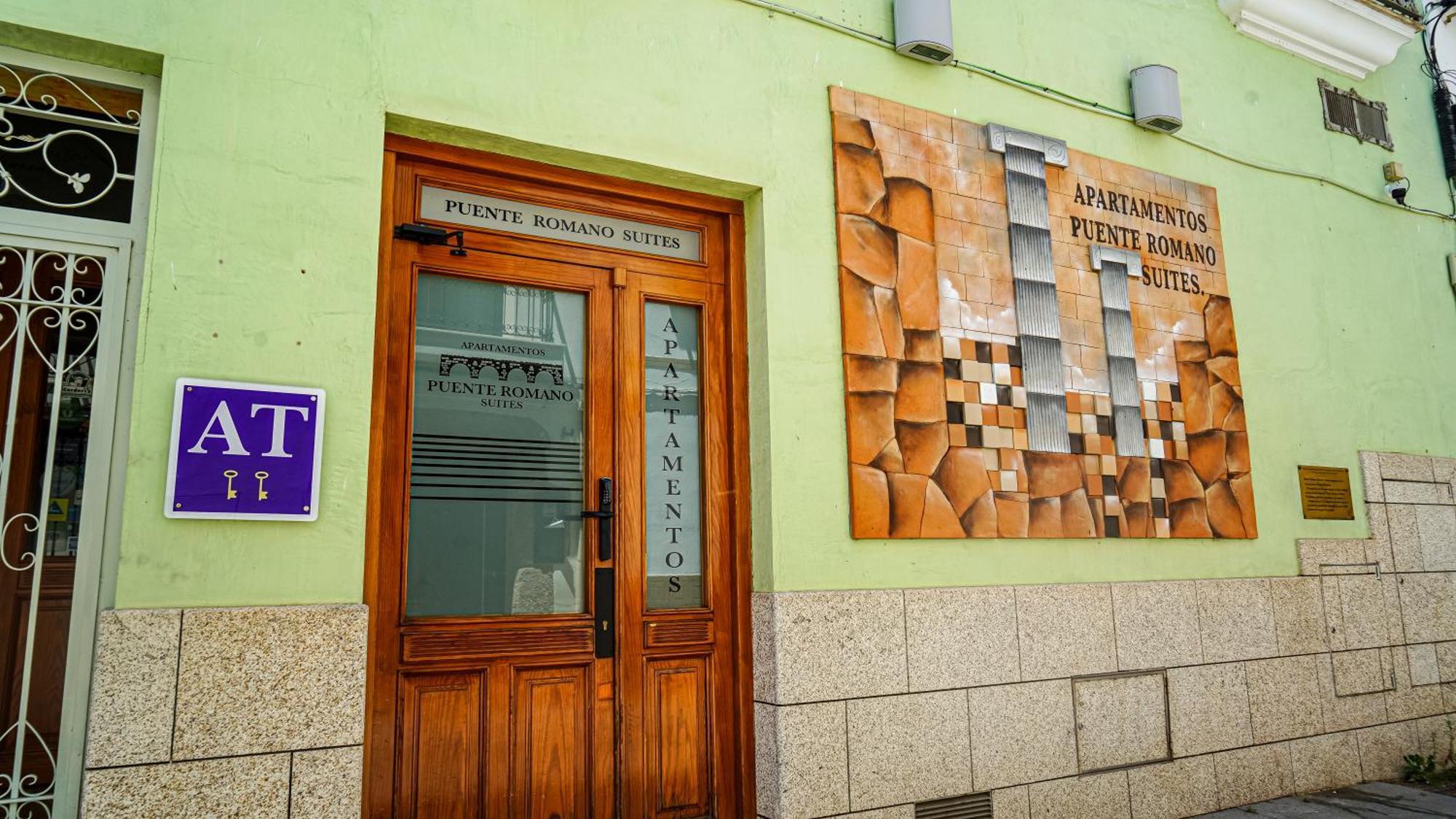 Apartamentos Puente Romano Suites Mérida Zewnętrze zdjęcie