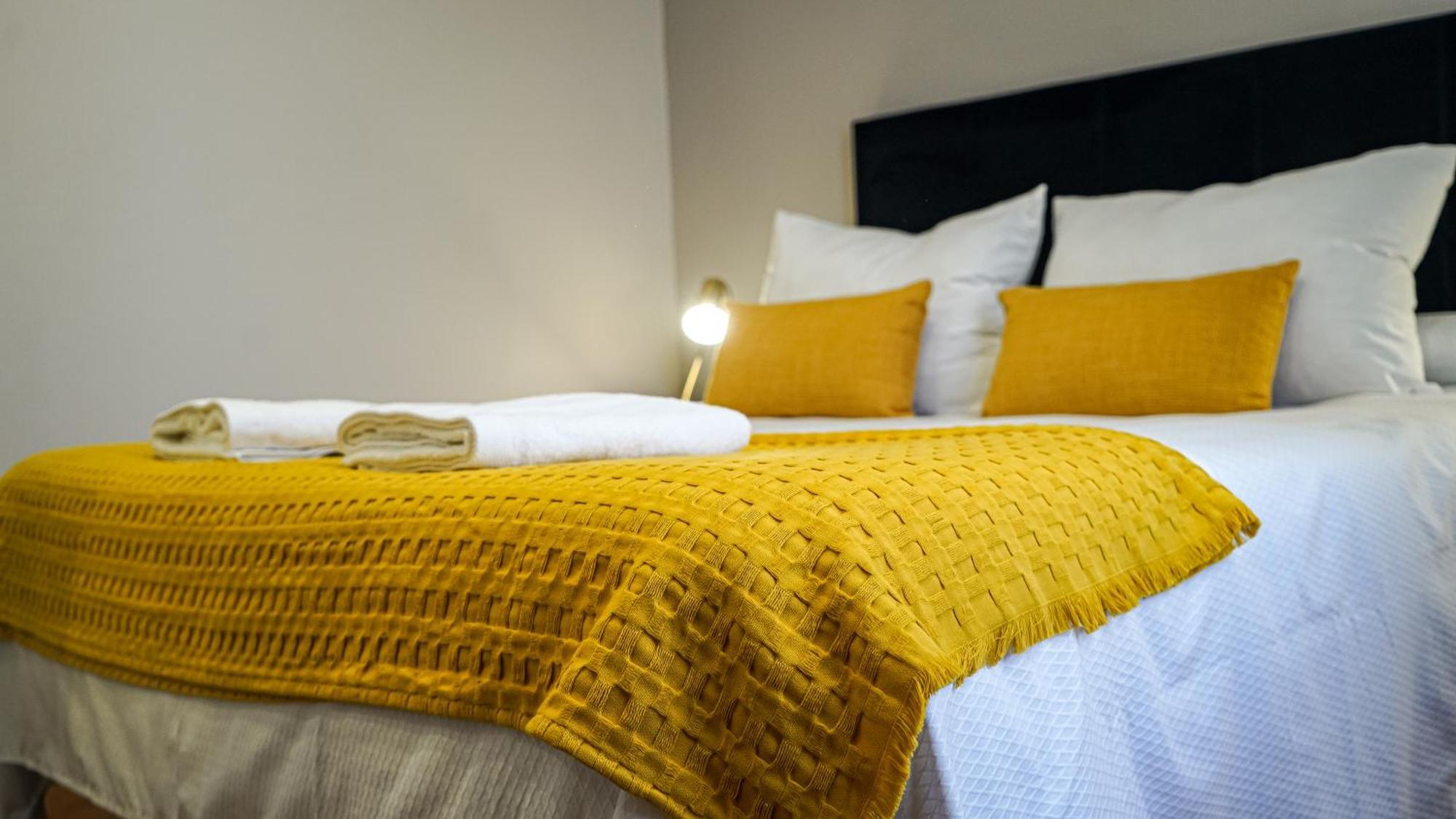 Apartamentos Puente Romano Suites Mérida Zewnętrze zdjęcie